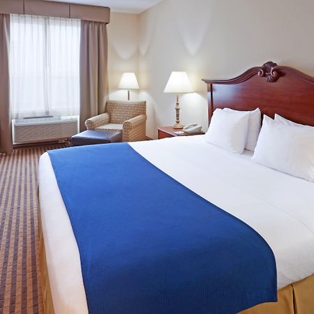 Holiday Inn Express & Suites Waxahachie By Ihg Ruang foto
