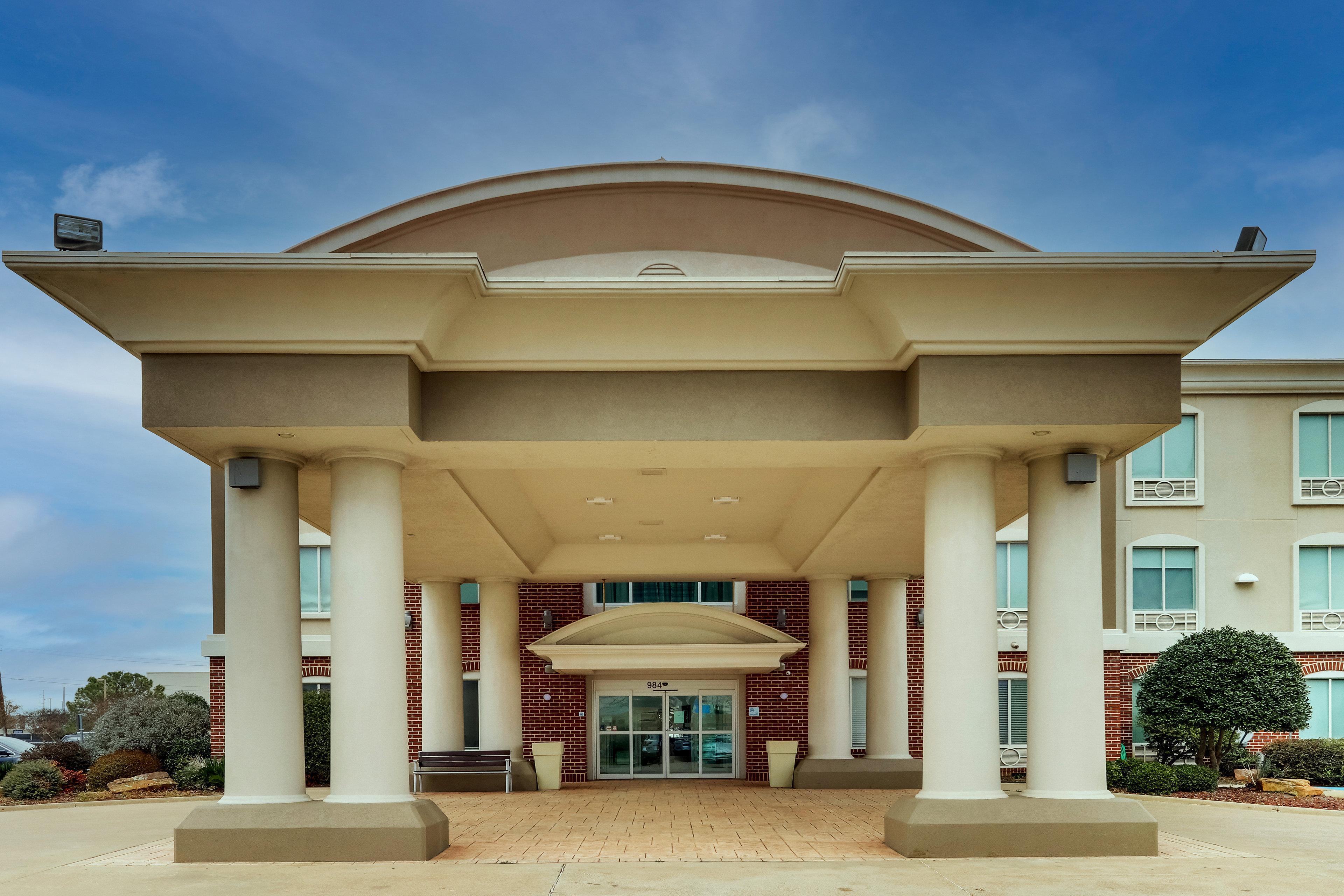 Holiday Inn Express & Suites Waxahachie By Ihg Bagian luar foto