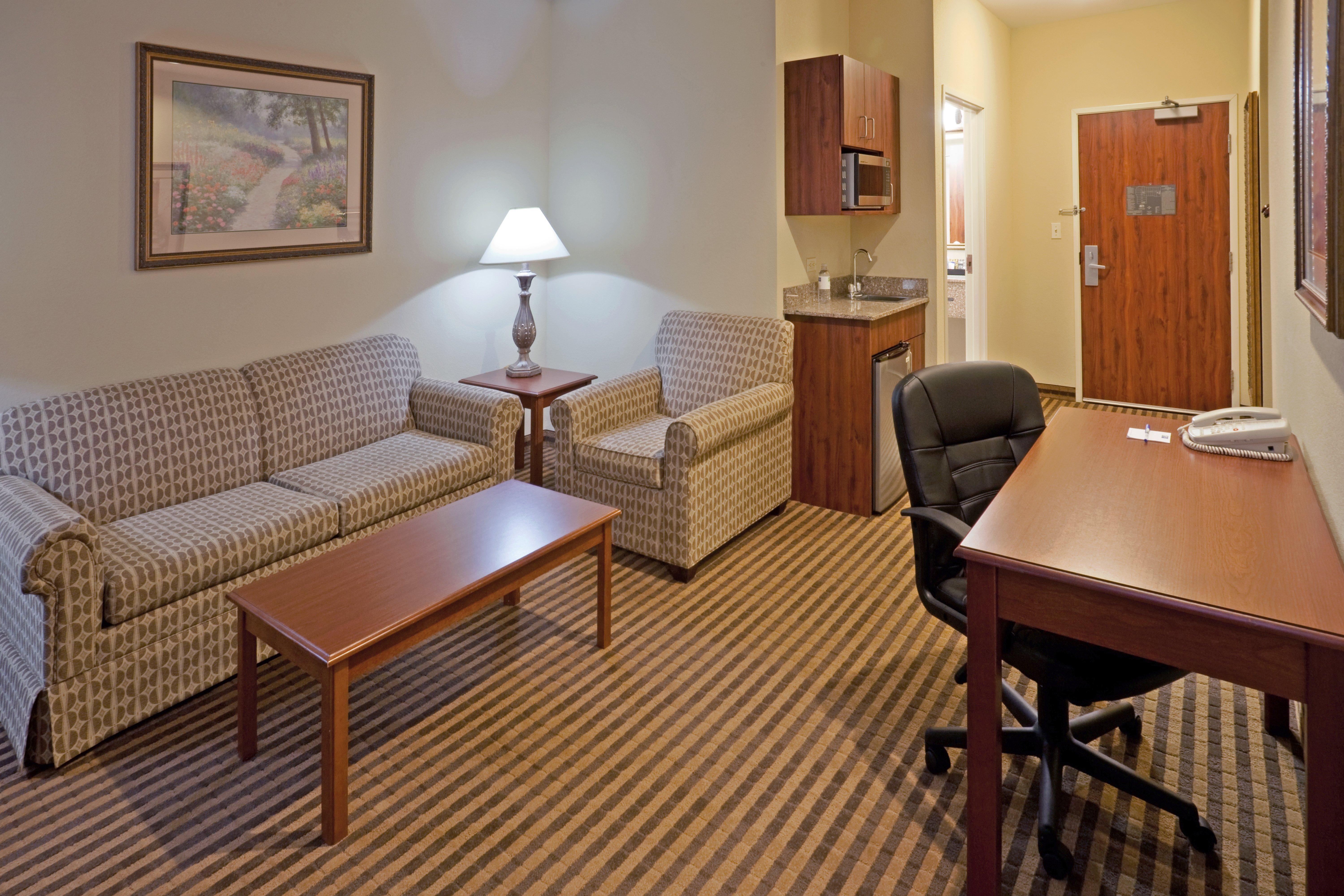 Holiday Inn Express & Suites Waxahachie By Ihg Bagian luar foto