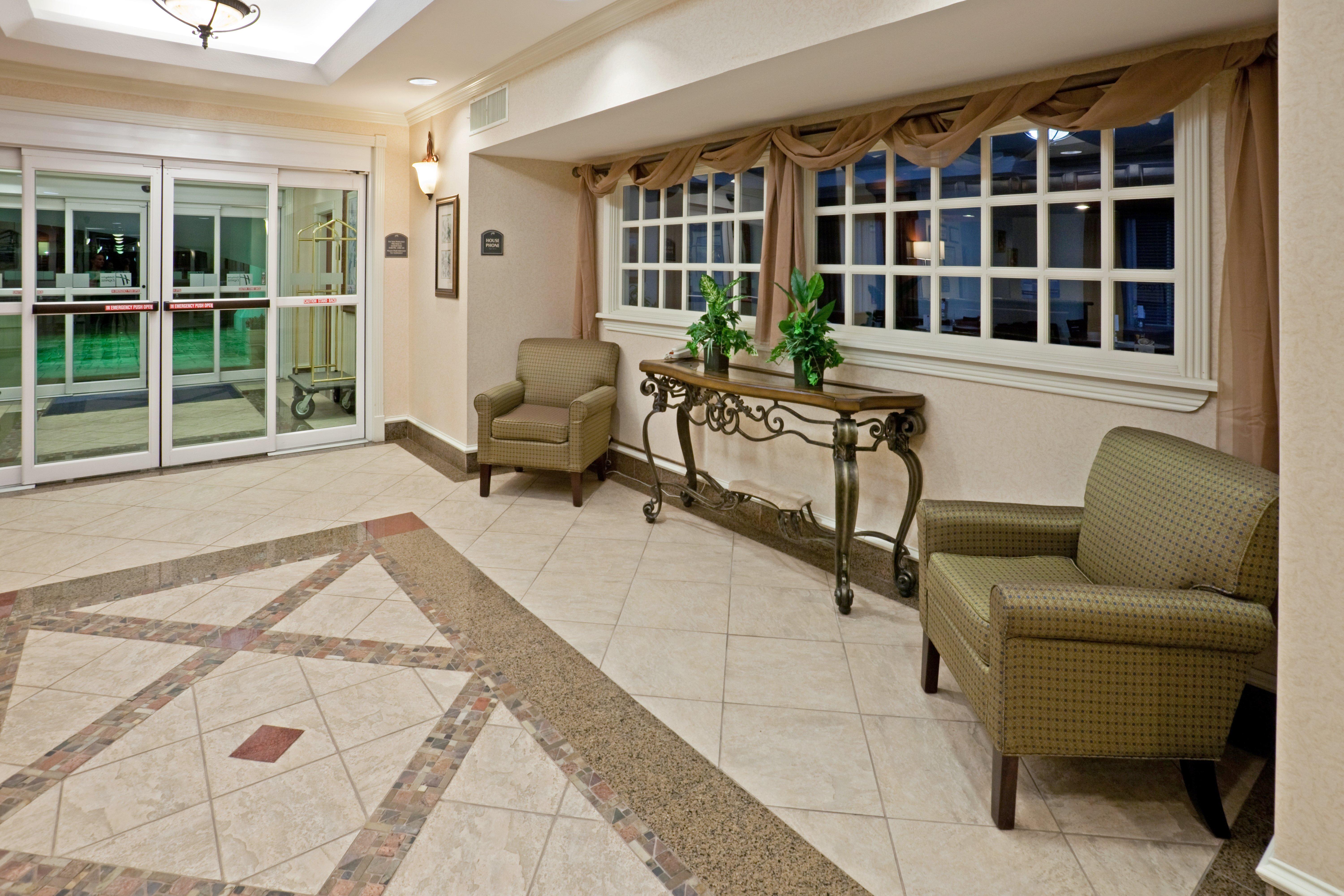 Holiday Inn Express & Suites Waxahachie By Ihg Bagian luar foto