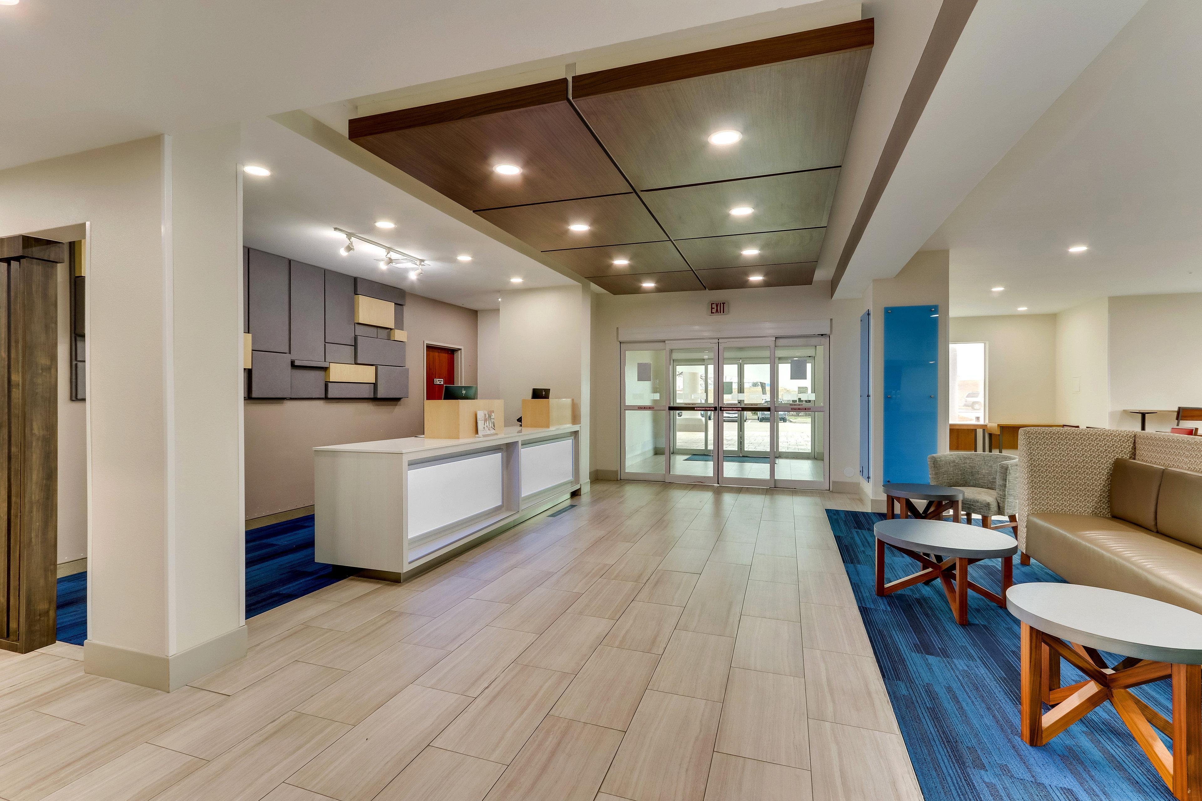 Holiday Inn Express & Suites Waxahachie By Ihg Bagian luar foto